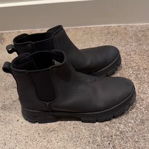 UGG Girls Matte Black Ankle Boots